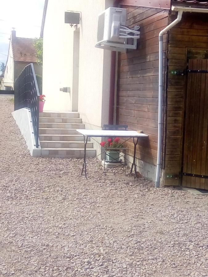 Les Vignes D'Ygrande Lägenhet Exteriör bild